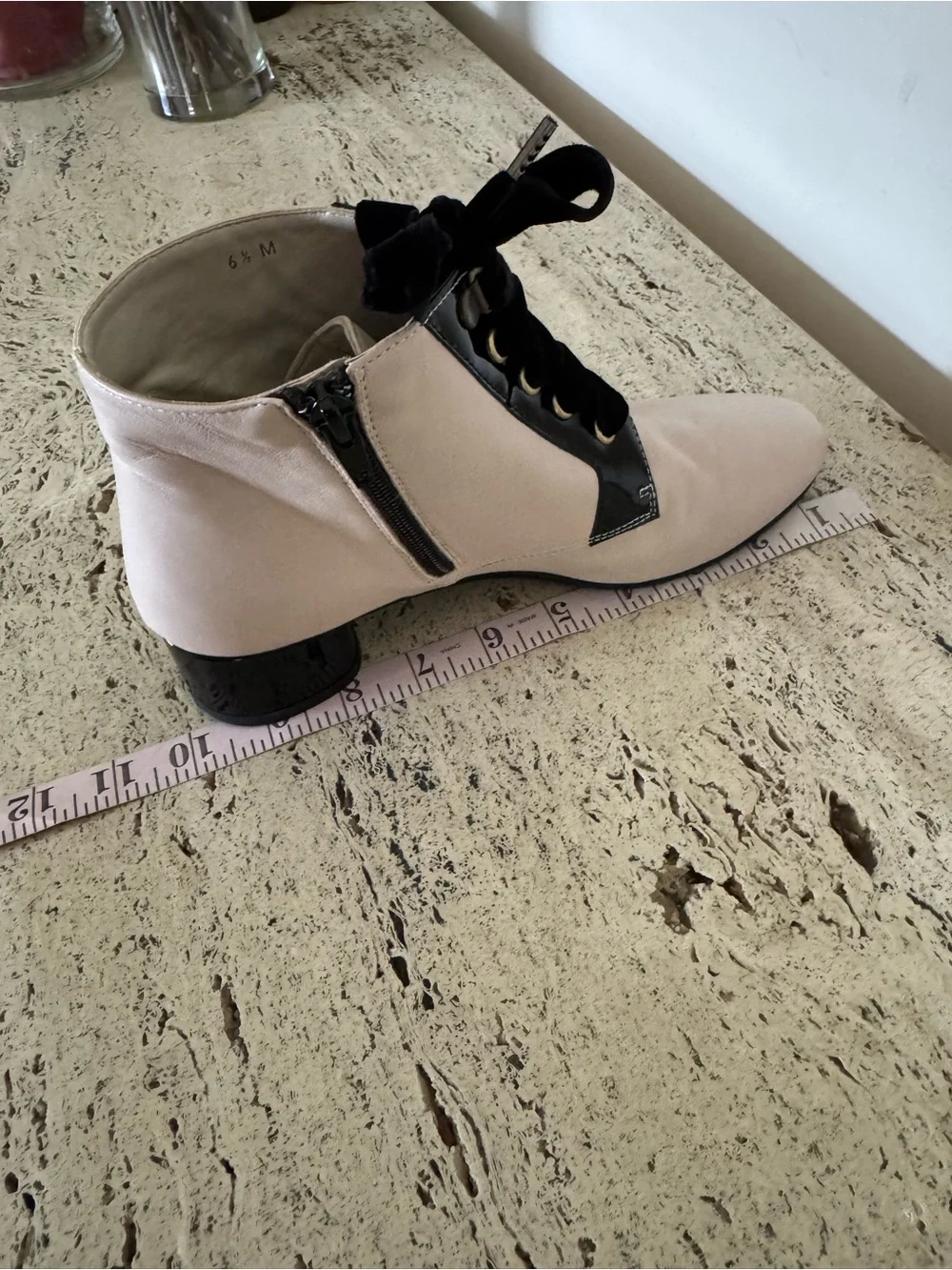 NWOB Amalfi by Rangoni Rebe bootie in soft blush leather. Size 6.5. MSRP $396